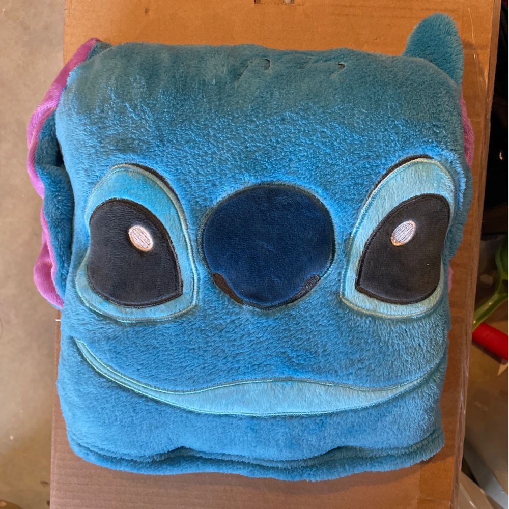 stitch fleece throw blanket disney brand. brand new with tags